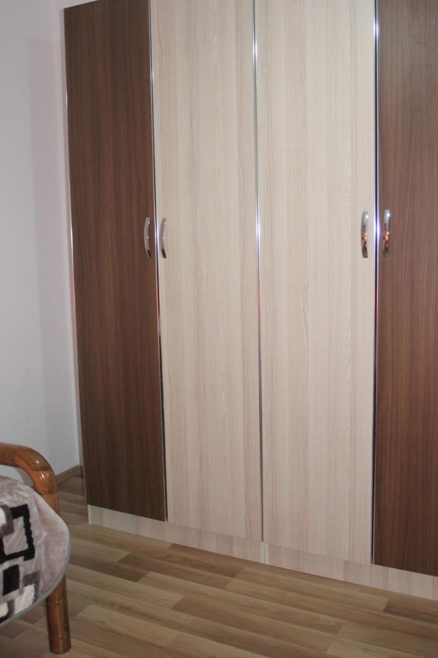 Hotel Kings Apartments Bajram Curri Esterno foto